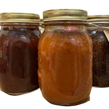 Artisanal apricot jam